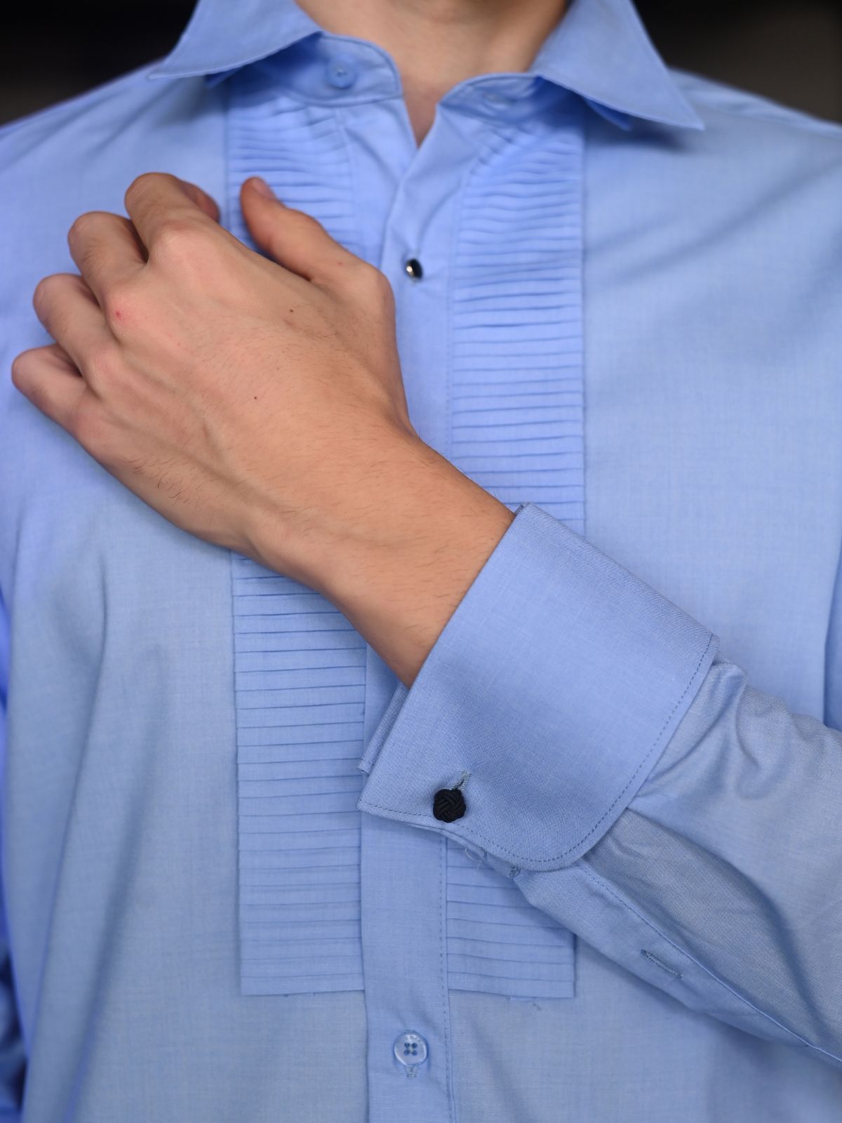 Blue Solid Cotton Chambray Formal Shirt For Men