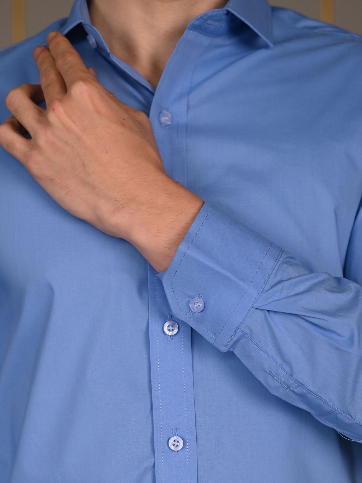 Blue Solid Cotton Lycra Formal Shirt For Men