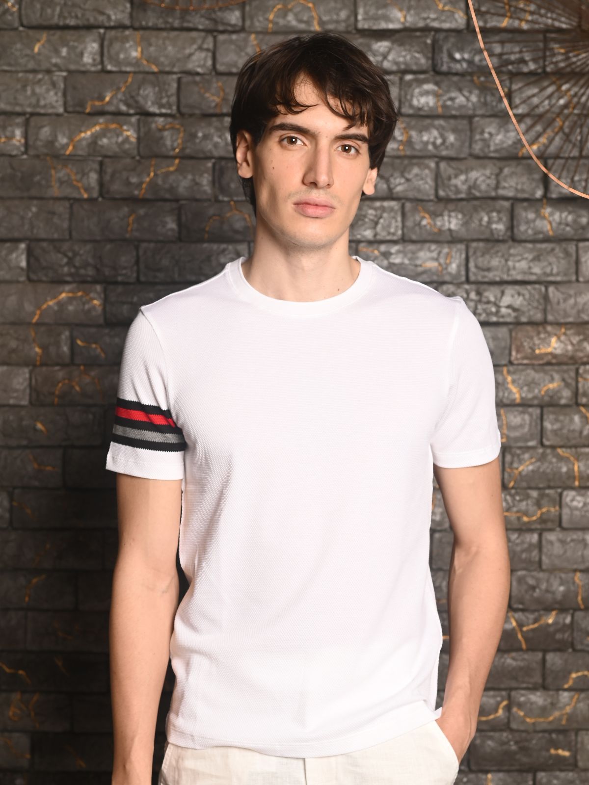 White Patterned Textured Cotton Lycra T-shirt For Men